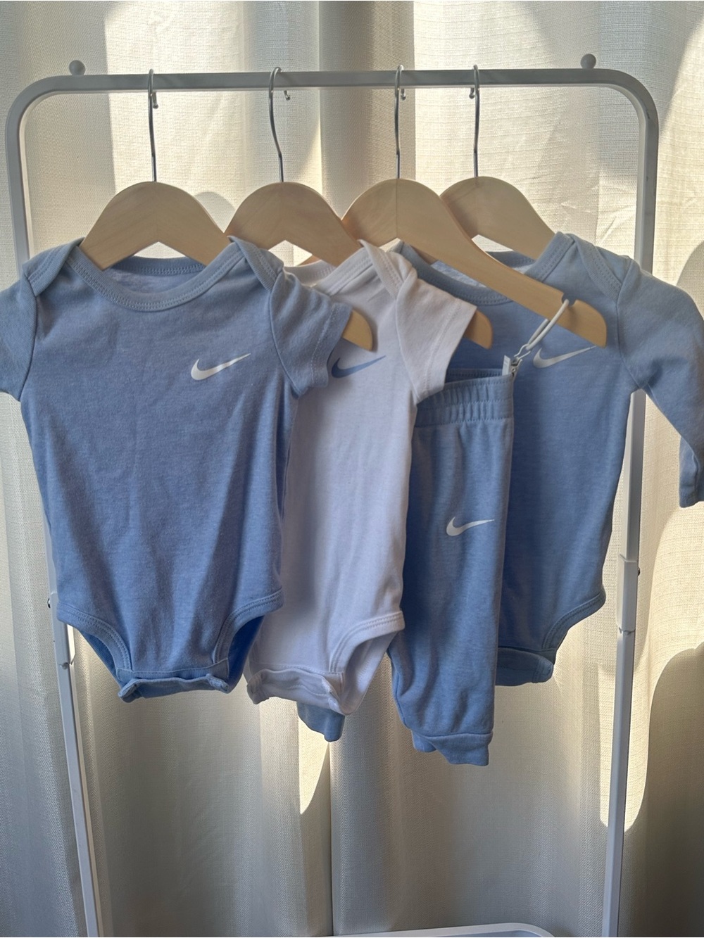 Nike Baby Essentials 4-Piece Set